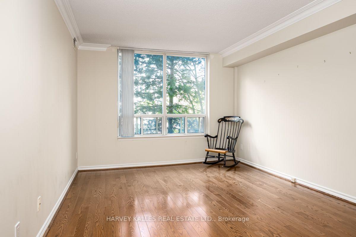 Photo 12 of Unit 308, 8 Covington Road, Toronto, Englemount-Lawrence — HOMEH