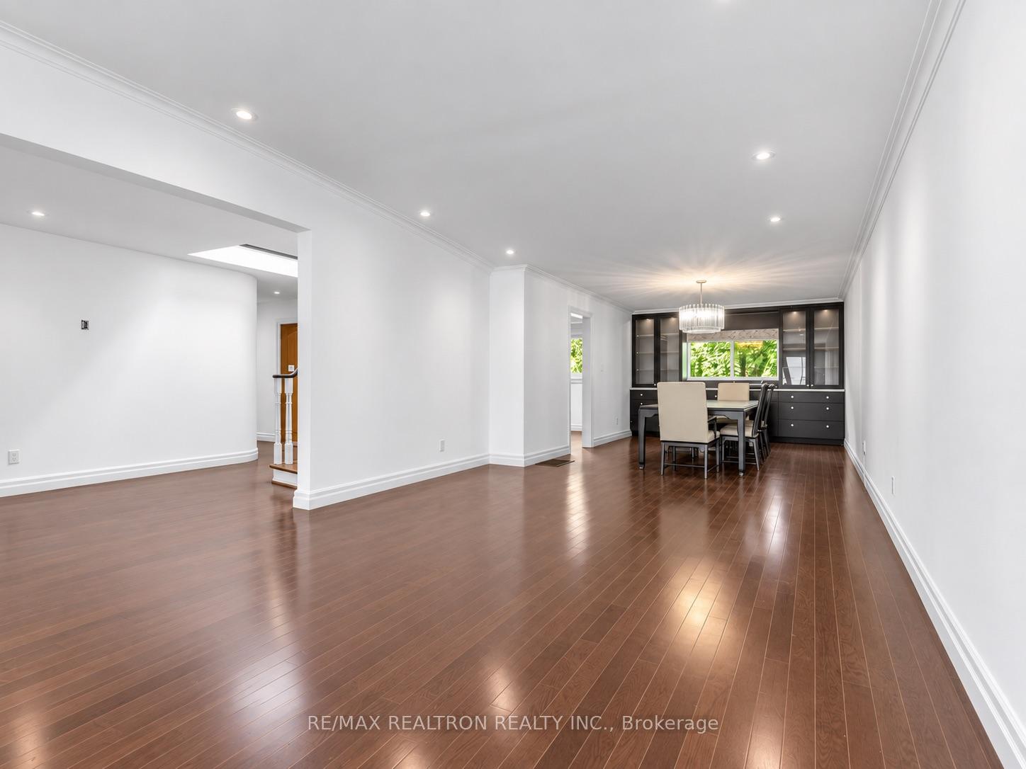 Photo 6 of 42 Apollo Drive, North York, Banbury-Don Mills — HOMEH