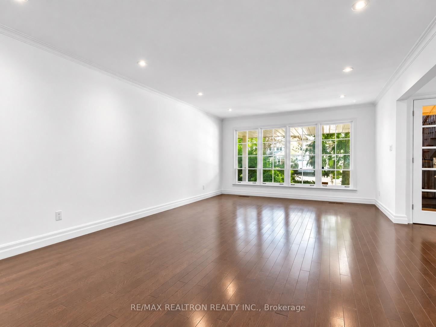 Photo 8 of 42 Apollo Drive, North York, Banbury-Don Mills — HOMEH