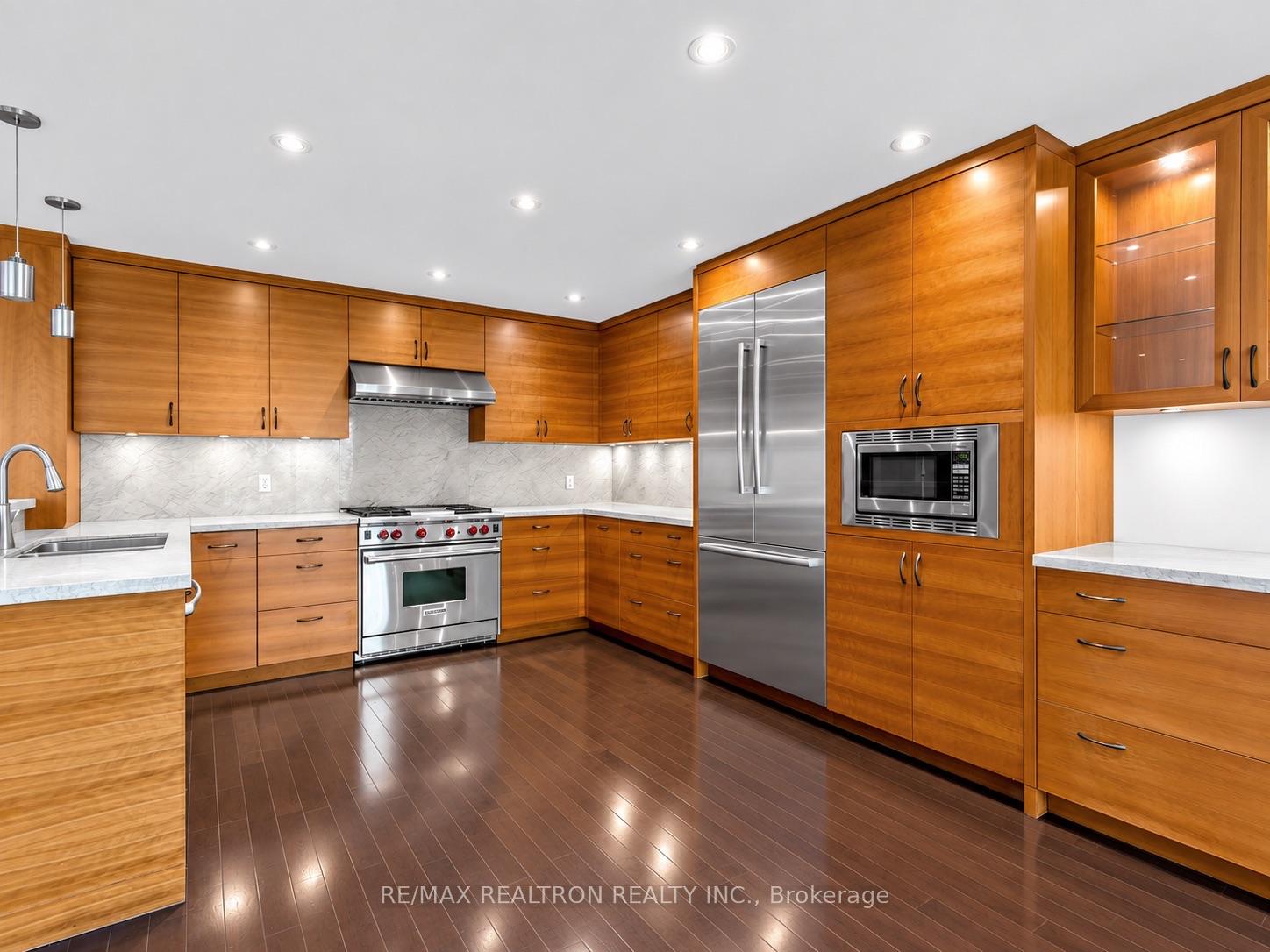 Photo 14 of 42 Apollo Drive, North York, Banbury-Don Mills — HOMEH
