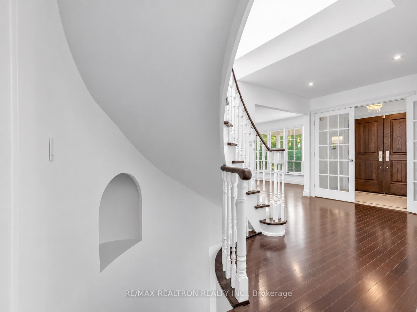 Photo 17 of 42 Apollo Drive, North York, Banbury-Don Mills — HOMEH