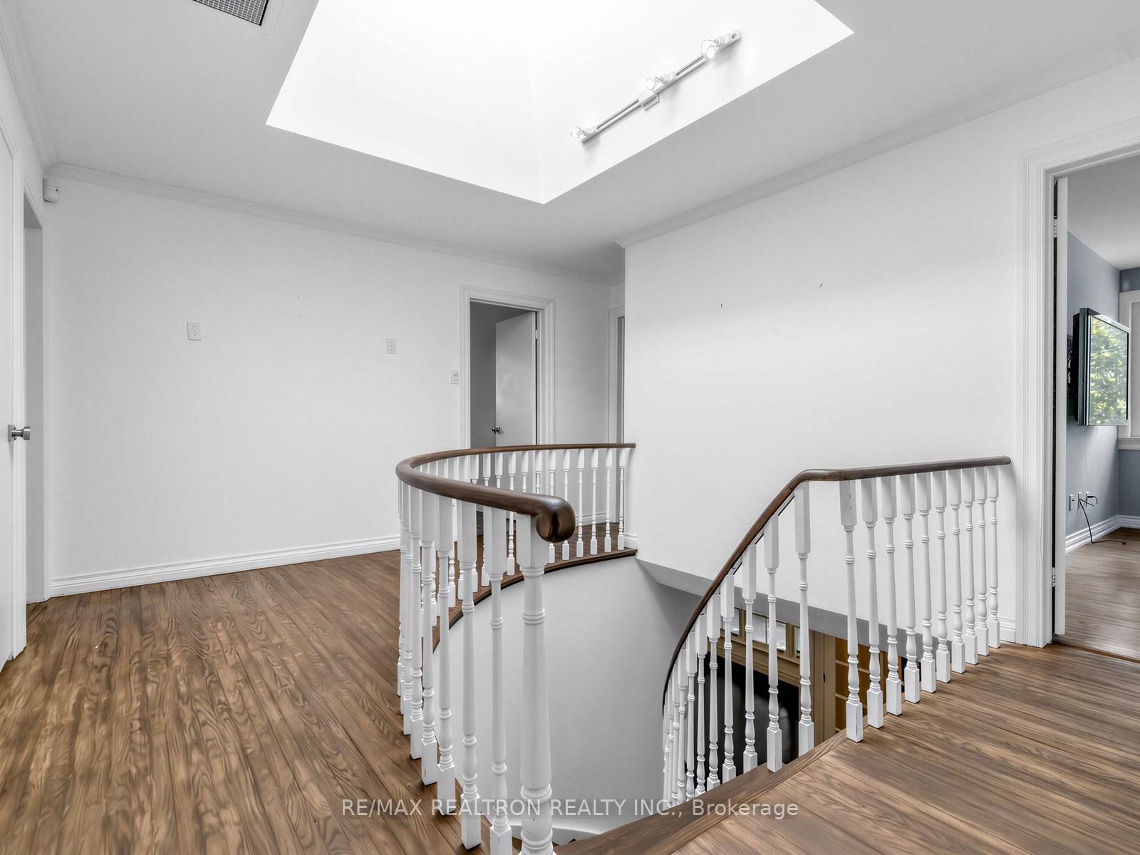 Photo 19 of 42 Apollo Drive, North York, Banbury-Don Mills — HOMEH