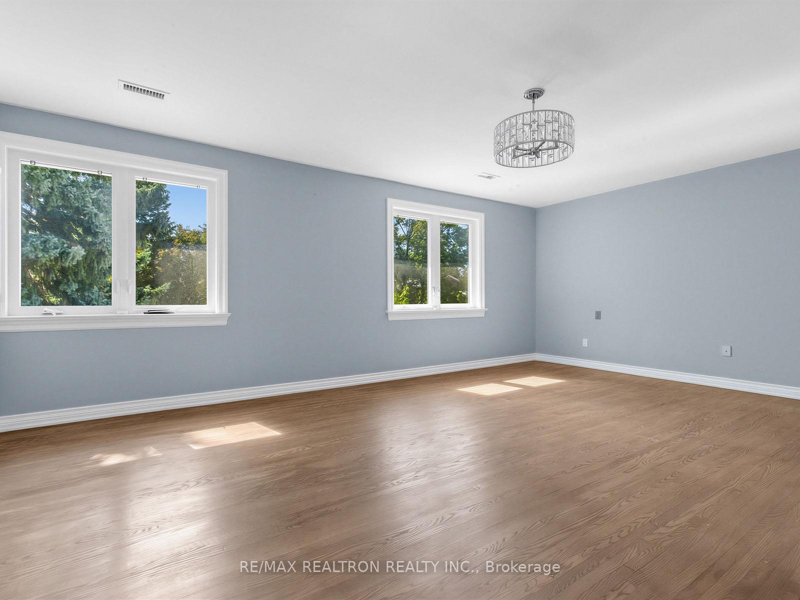 Photo 20 of 42 Apollo Drive, North York, Banbury-Don Mills — HOMEH