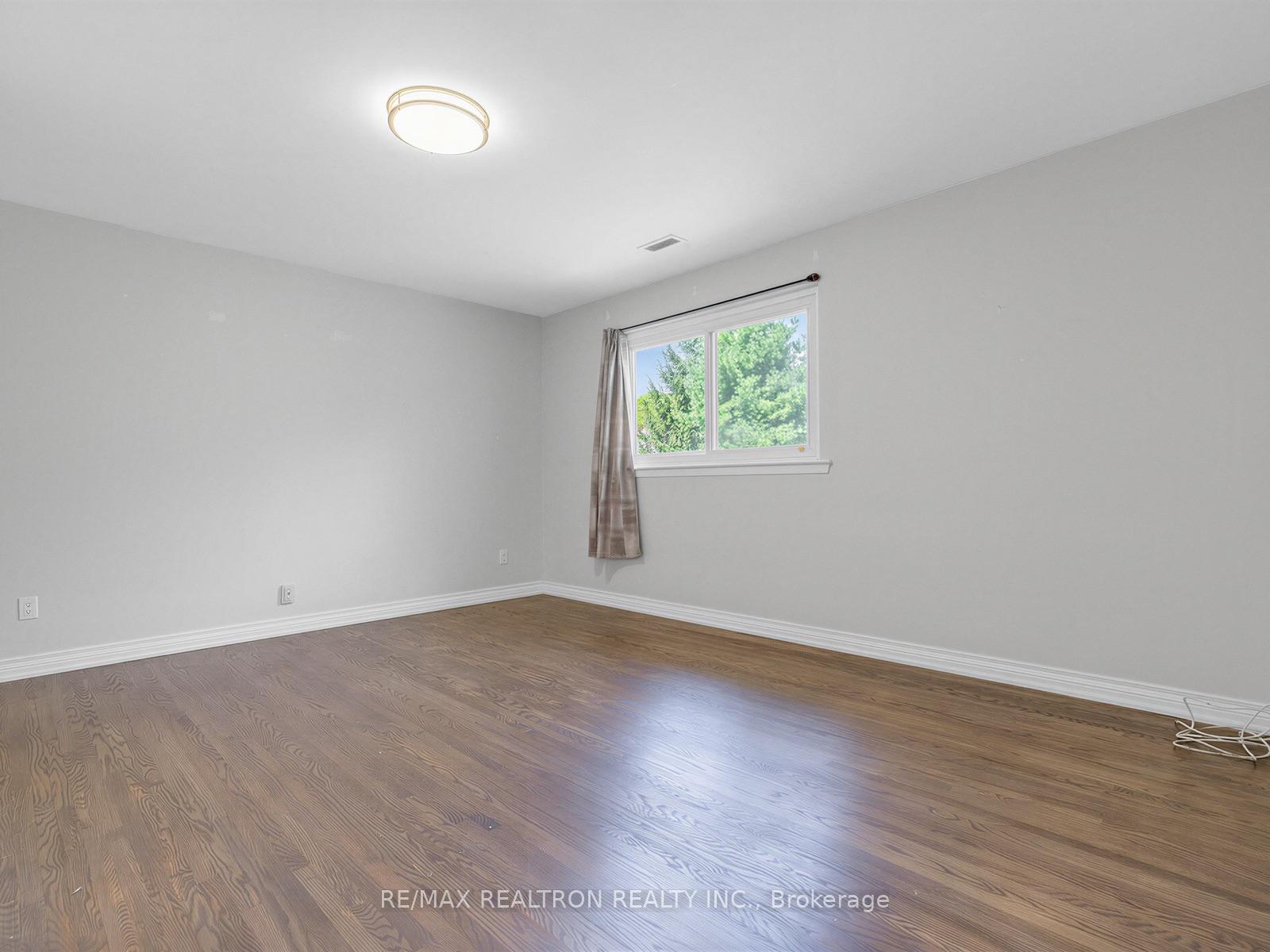 Photo 26 of 42 Apollo Drive, North York, Banbury-Don Mills — HOMEH