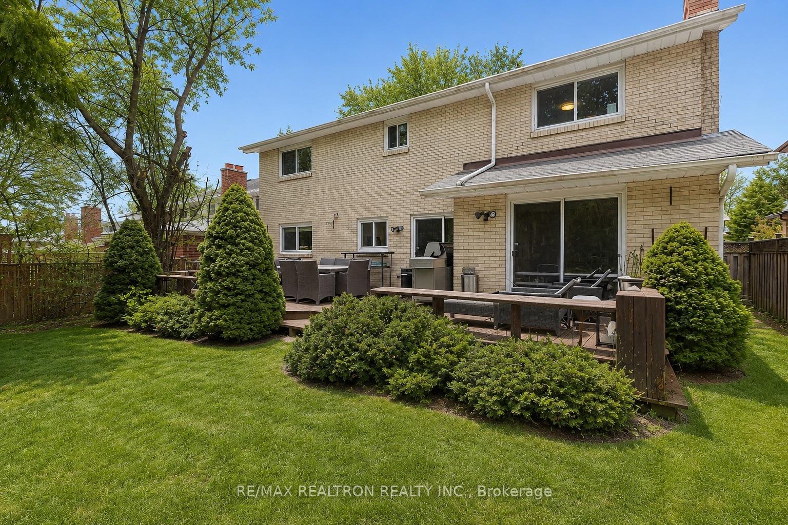 Photo 35 of 42 Apollo Drive, North York, Banbury-Don Mills — HOMEH