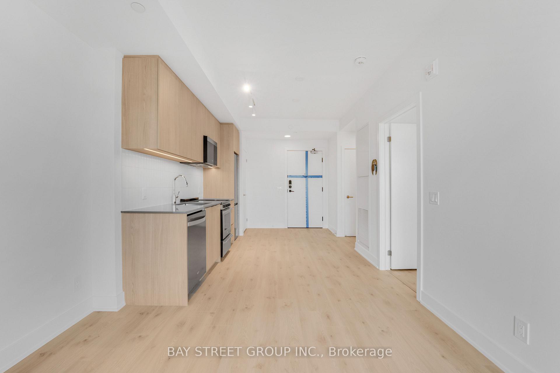 Photo 10 of Unit 503, 3008 William Cutmore Boulevard, Oakville, Joshua Meadows — HOMEH