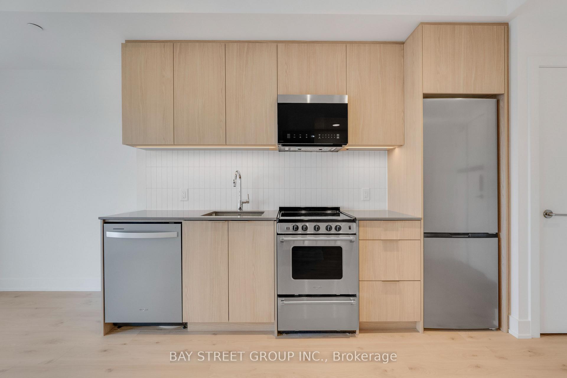 Photo 14 of Unit 503, 3008 William Cutmore Boulevard, Oakville, Joshua Meadows — HOMEH
