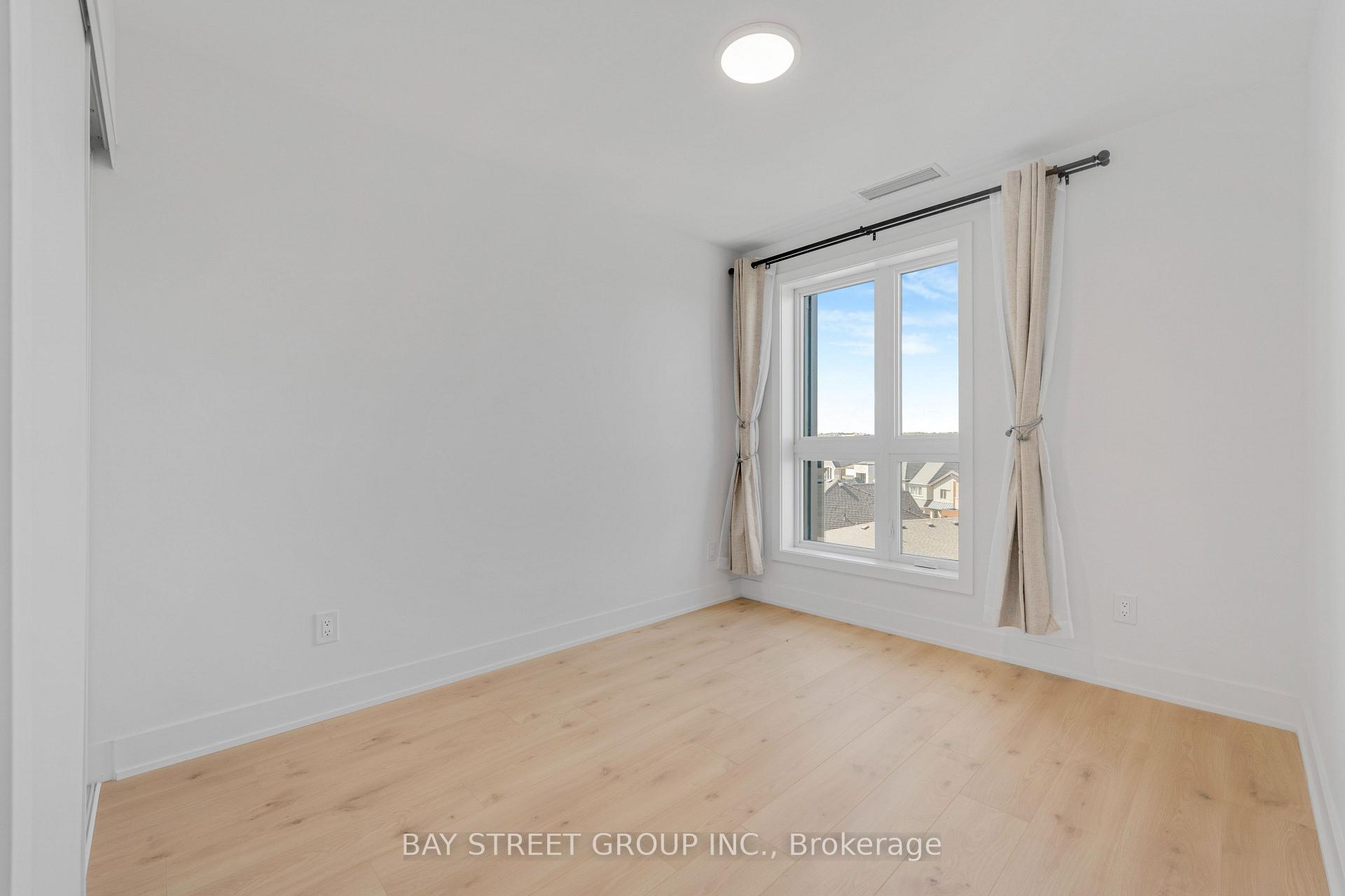 Photo 16 of Unit 503, 3008 William Cutmore Boulevard, Oakville, Joshua Meadows — HOMEH