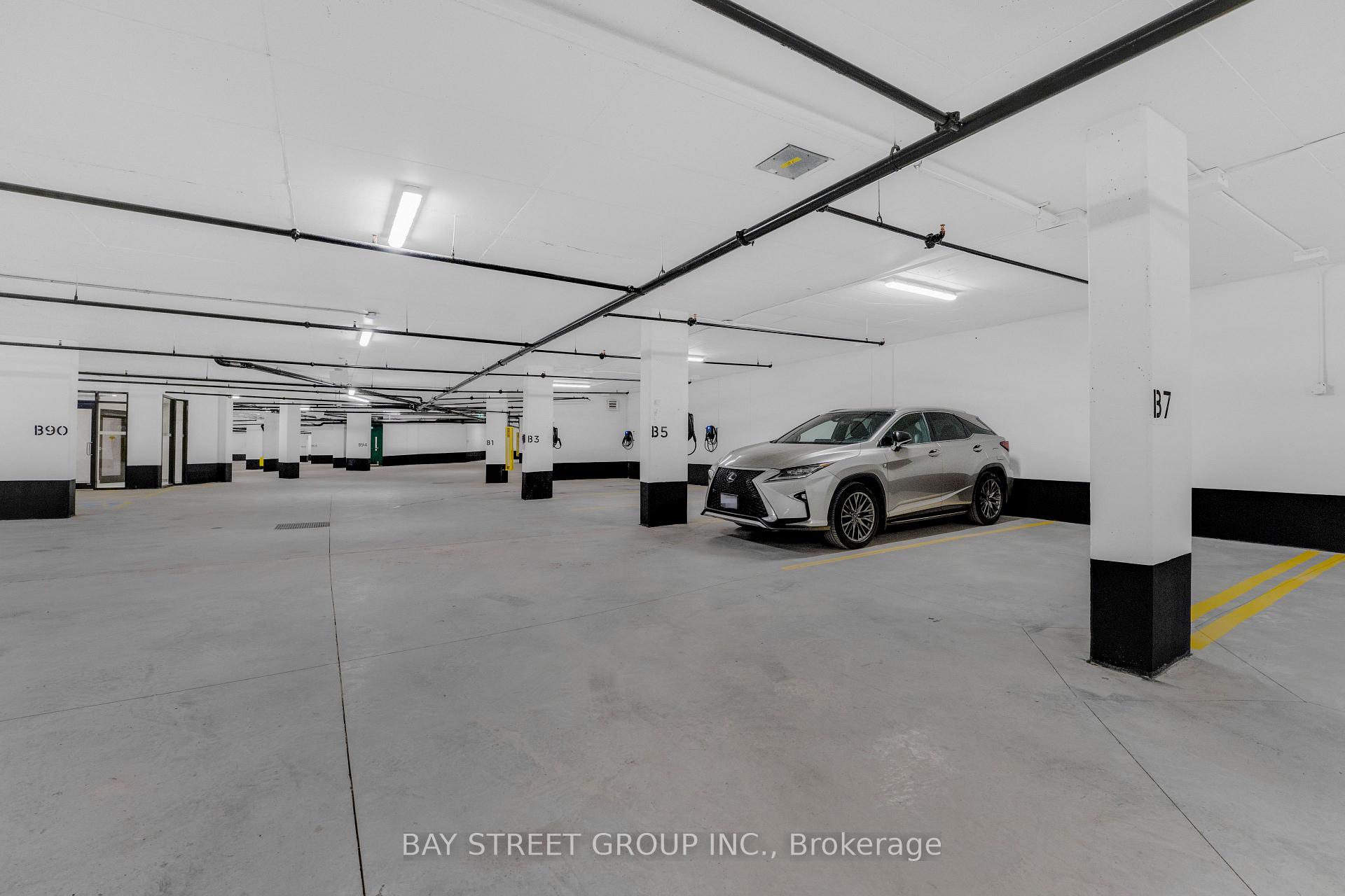 Photo 26 of Unit 503, 3008 William Cutmore Boulevard, Oakville, Joshua Meadows — HOMEH