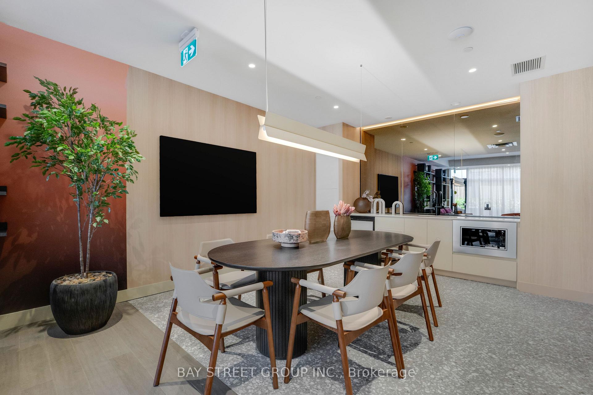 Photo 33 of Unit 503, 3008 William Cutmore Boulevard, Oakville, Joshua Meadows — HOMEH