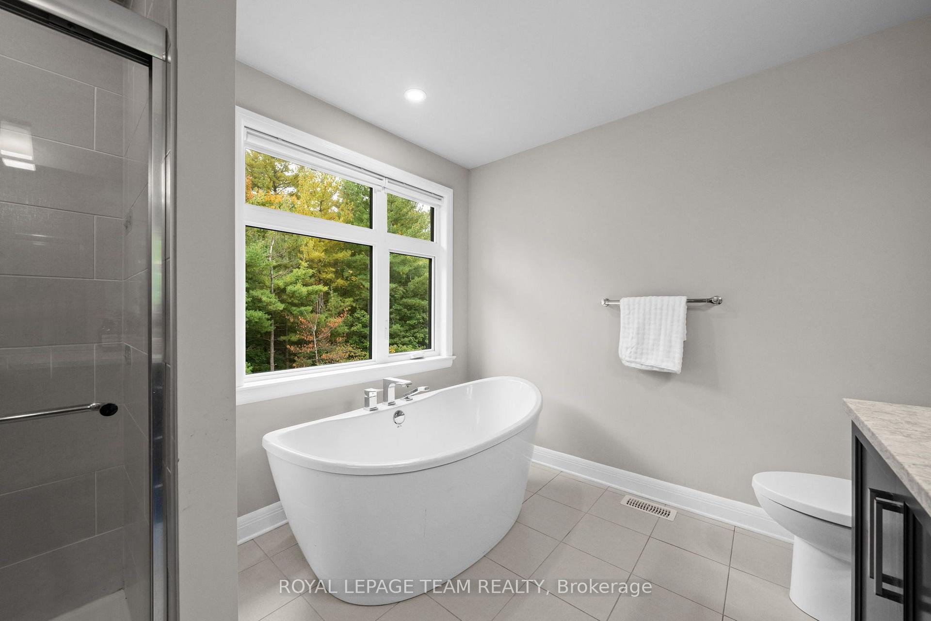 Photo 27 of 217 Ketchikan Crescent, Ottawa, Kanata - Kanata Lakes/Heritage Hills — HOMEH