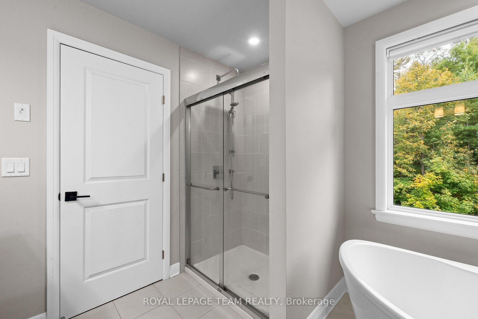 Photo 28 of 217 Ketchikan Crescent, Ottawa, Kanata - Kanata Lakes/Heritage Hills — HOMEH