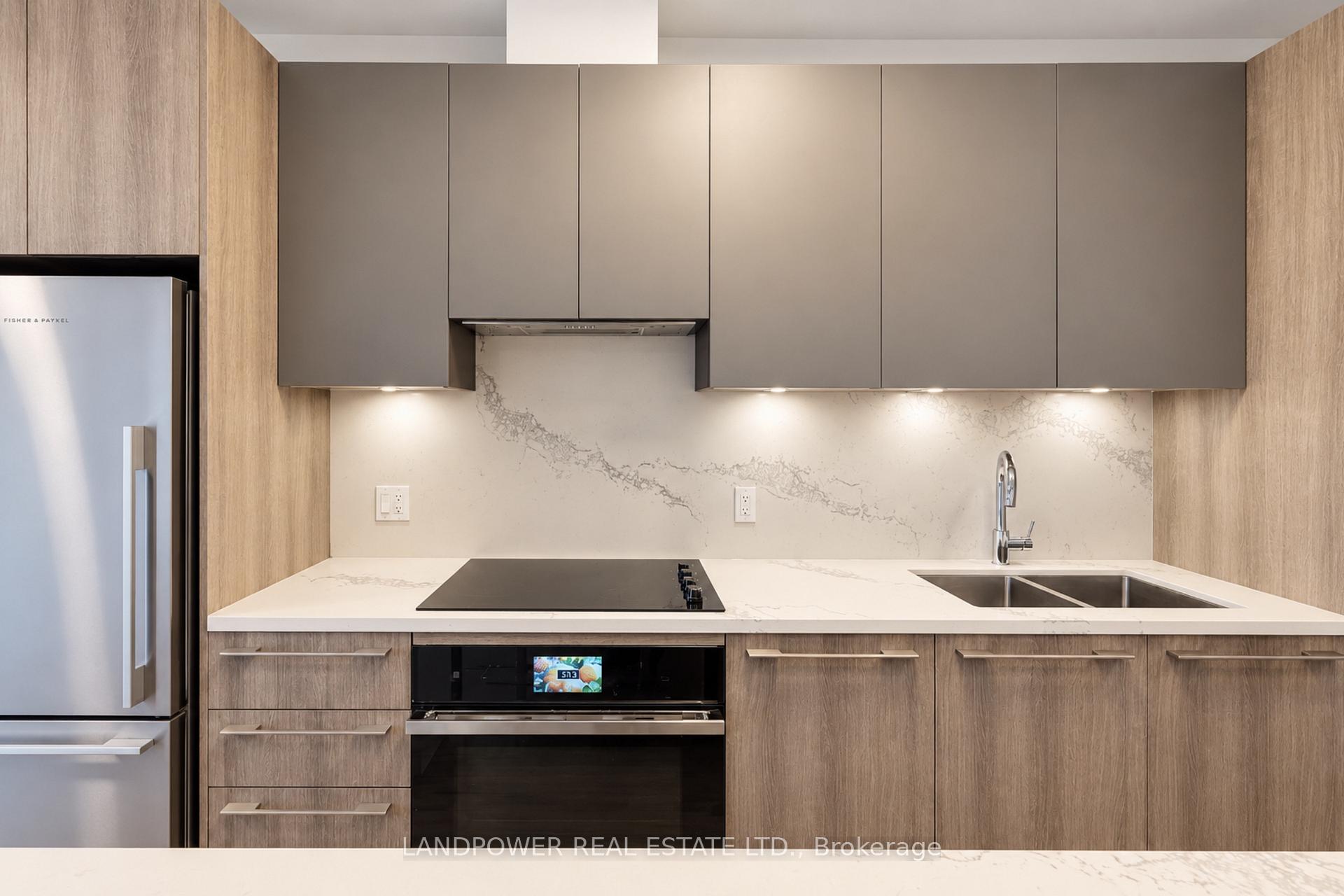 Photo 2 of Unit 710, 38 Water Walk Drive, Markham, Unionville — HOMEH