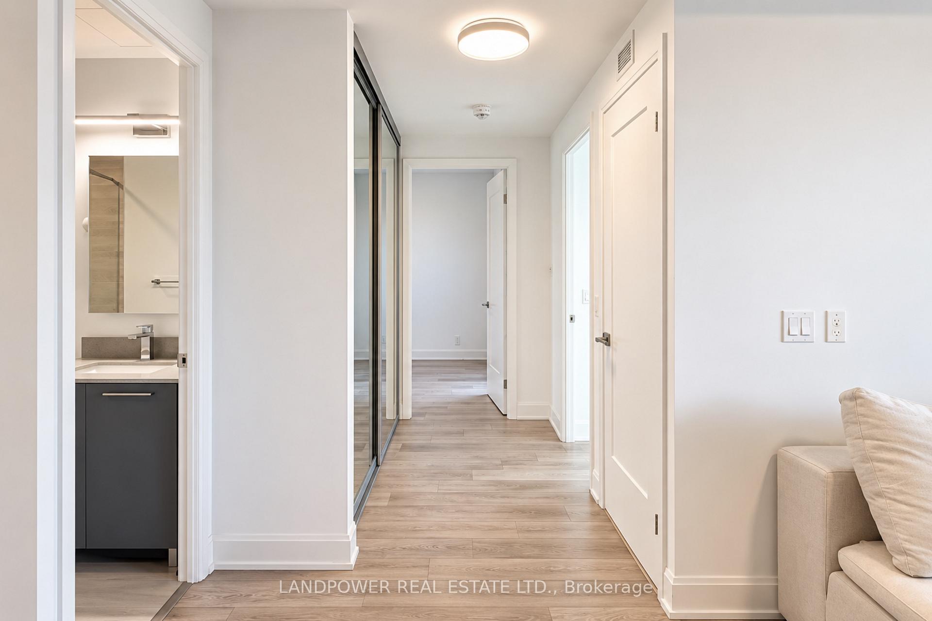 Photo 13 of Unit 710, 38 Water Walk Drive, Markham, Unionville — HOMEH