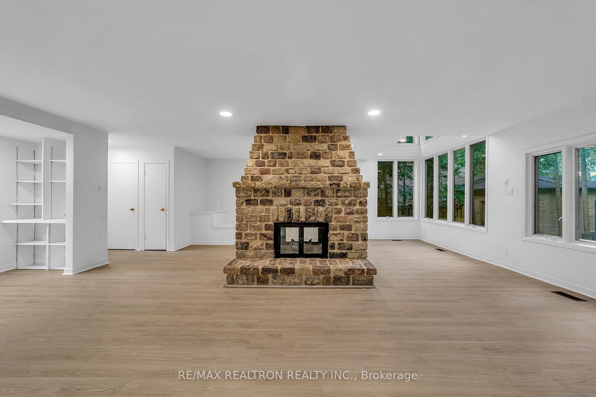 Photo 9 of 90 Proctor Avenue, Markham, Grandview — HOMEH