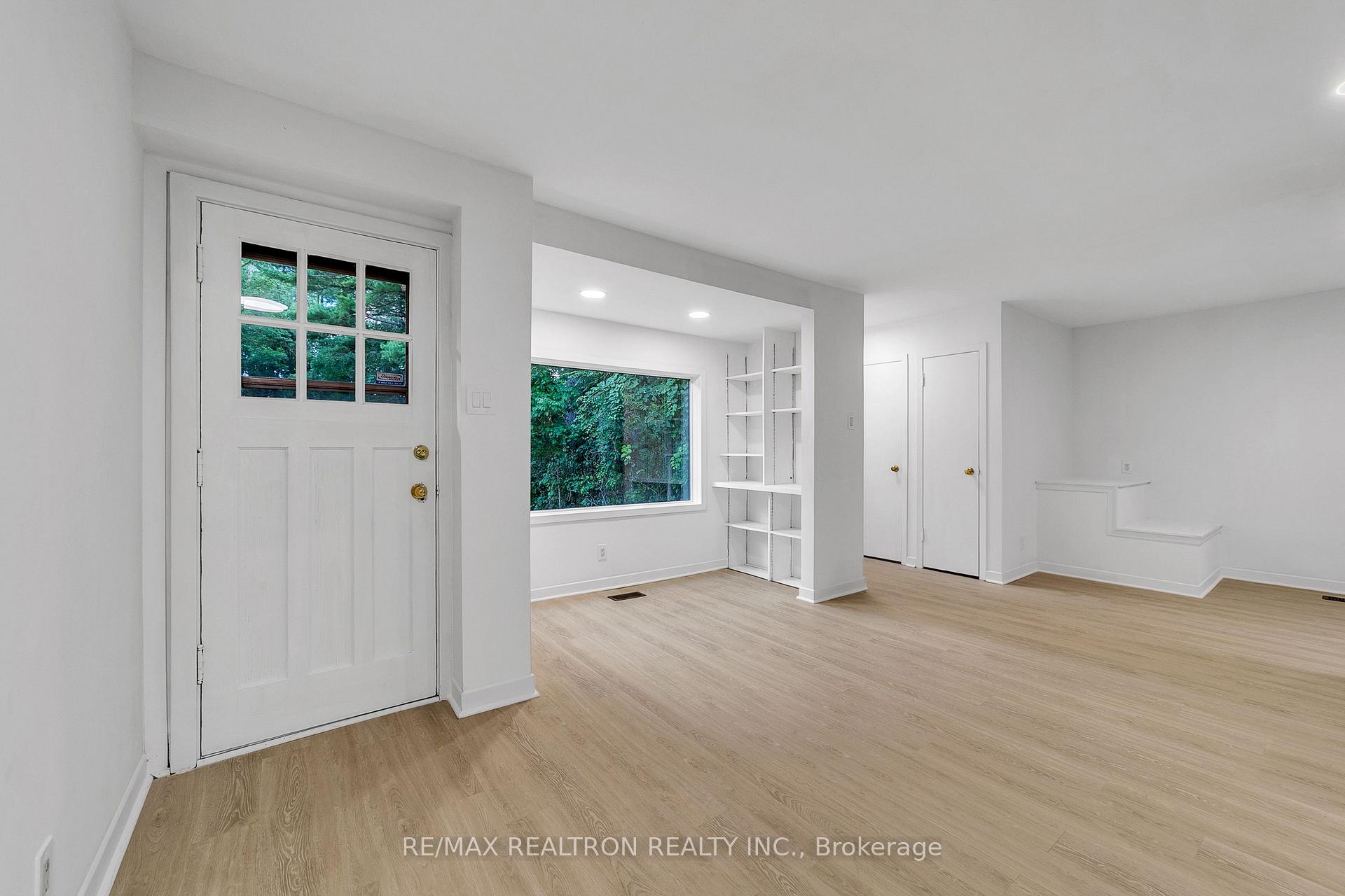 Photo 10 of 90 Proctor Avenue, Markham, Grandview — HOMEH
