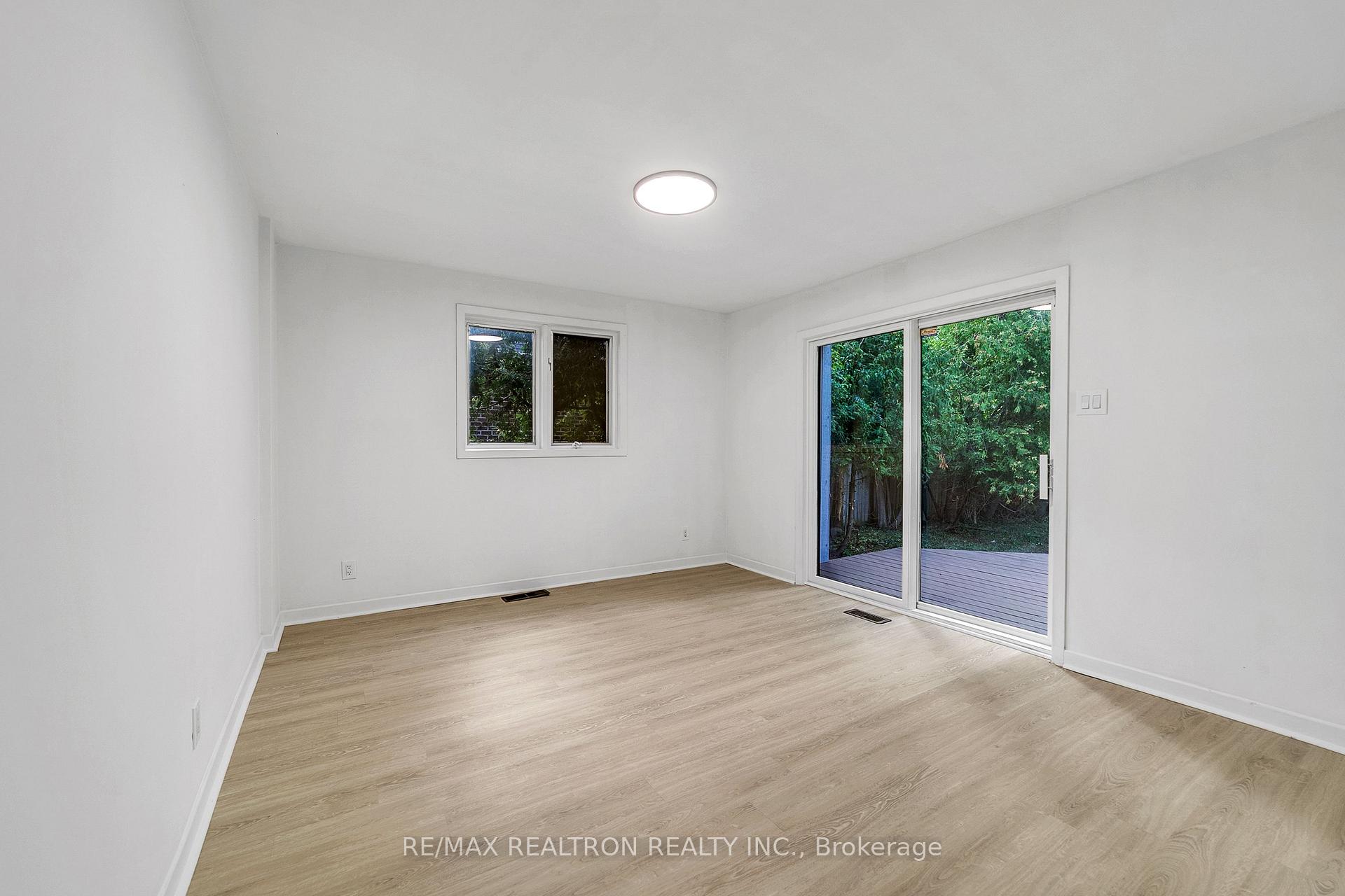 Photo 15 of 90 Proctor Avenue, Markham, Grandview — HOMEH