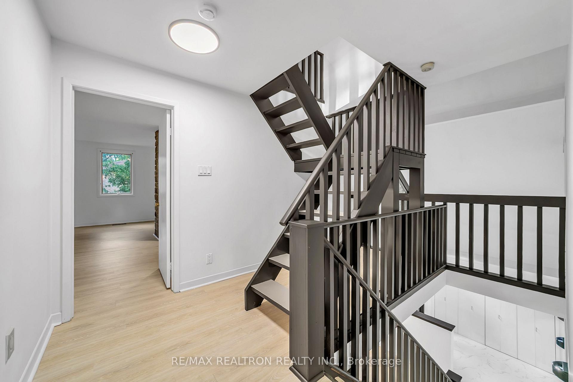Photo 26 of 90 Proctor Avenue, Markham, Grandview — HOMEH