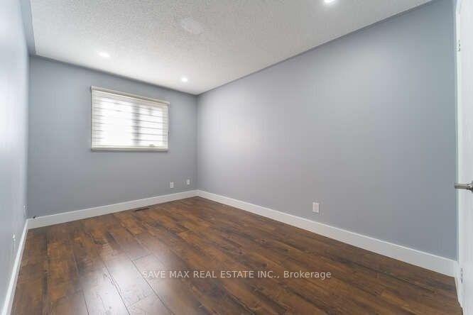 Photo 18 of 25 Tulip Drive, Brampton, Fletcher's Creek South — HOMEH