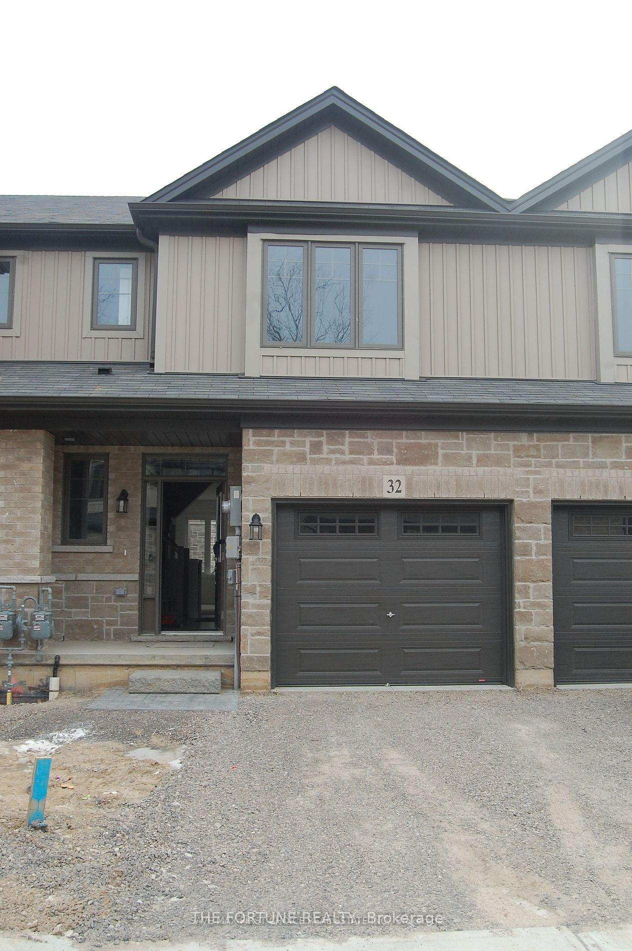 Photo 4 of Unit 32, 1 Tom Brown Drive, Brant, Paris — HOMEH