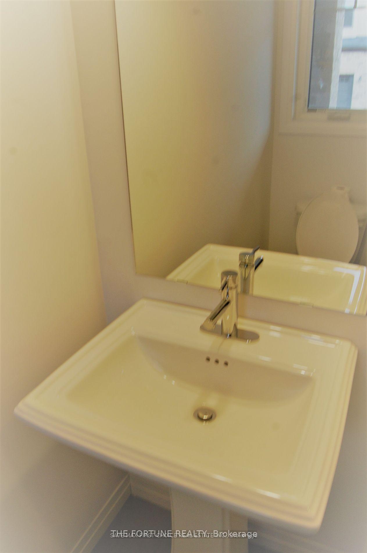 Photo 9 of Unit 32, 1 Tom Brown Drive, Brant, Paris — HOMEH