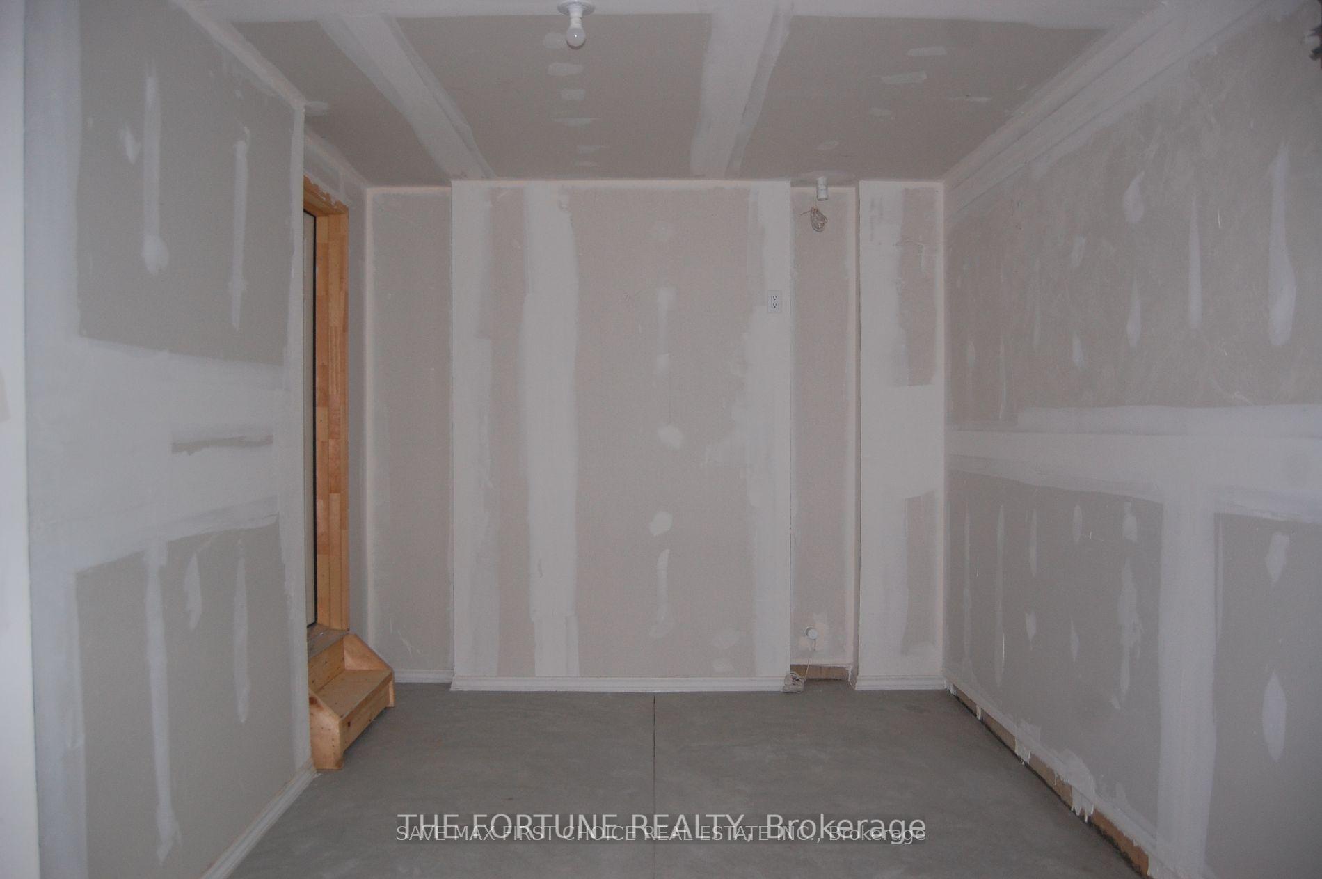 Photo 36 of Unit 32, 1 Tom Brown Drive, Brant, Paris — HOMEH