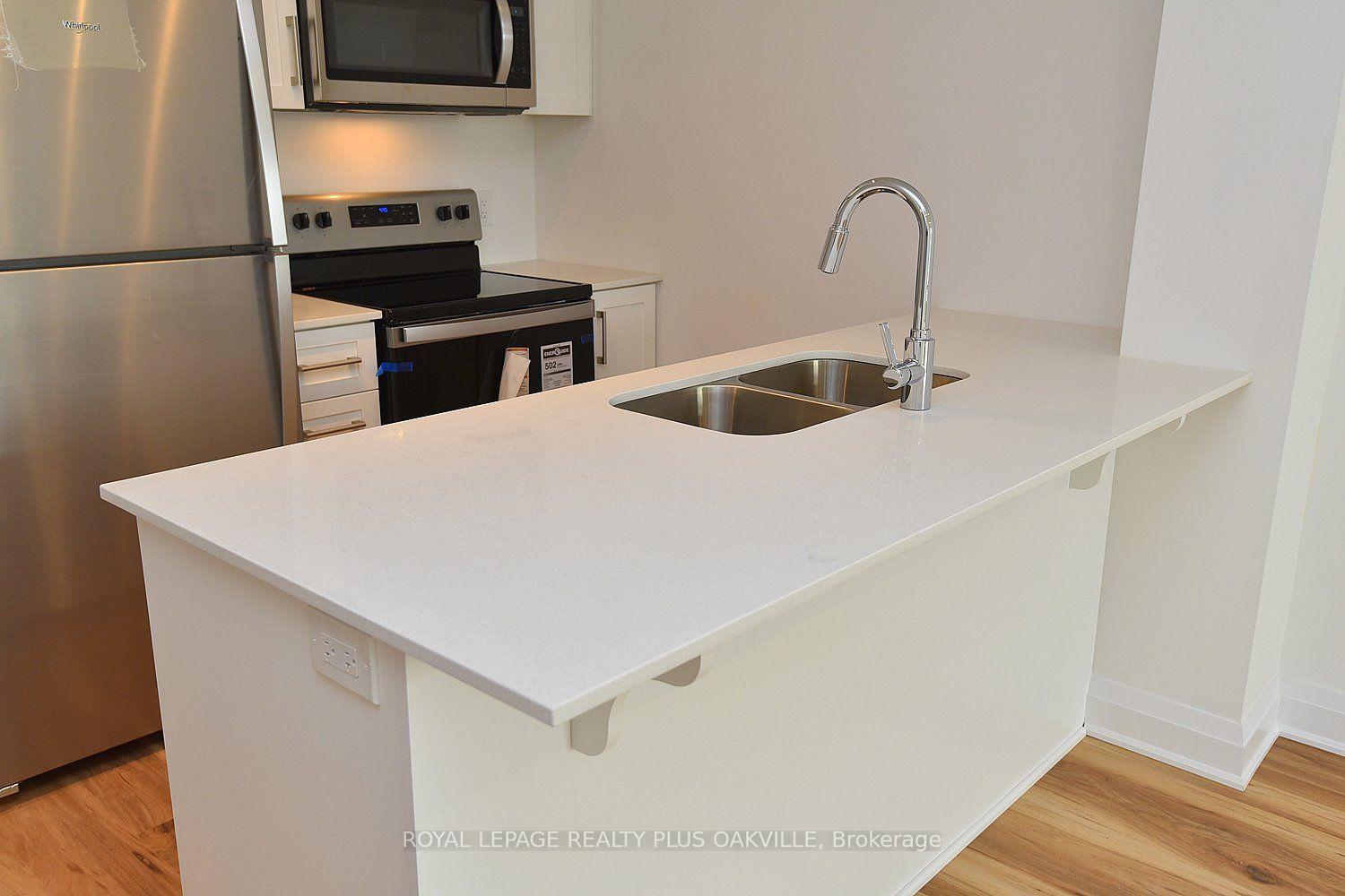 Photo 12 of Unit 422, 1936 Rymal Road E, Hamilton, Stoney Creek — HOMEH