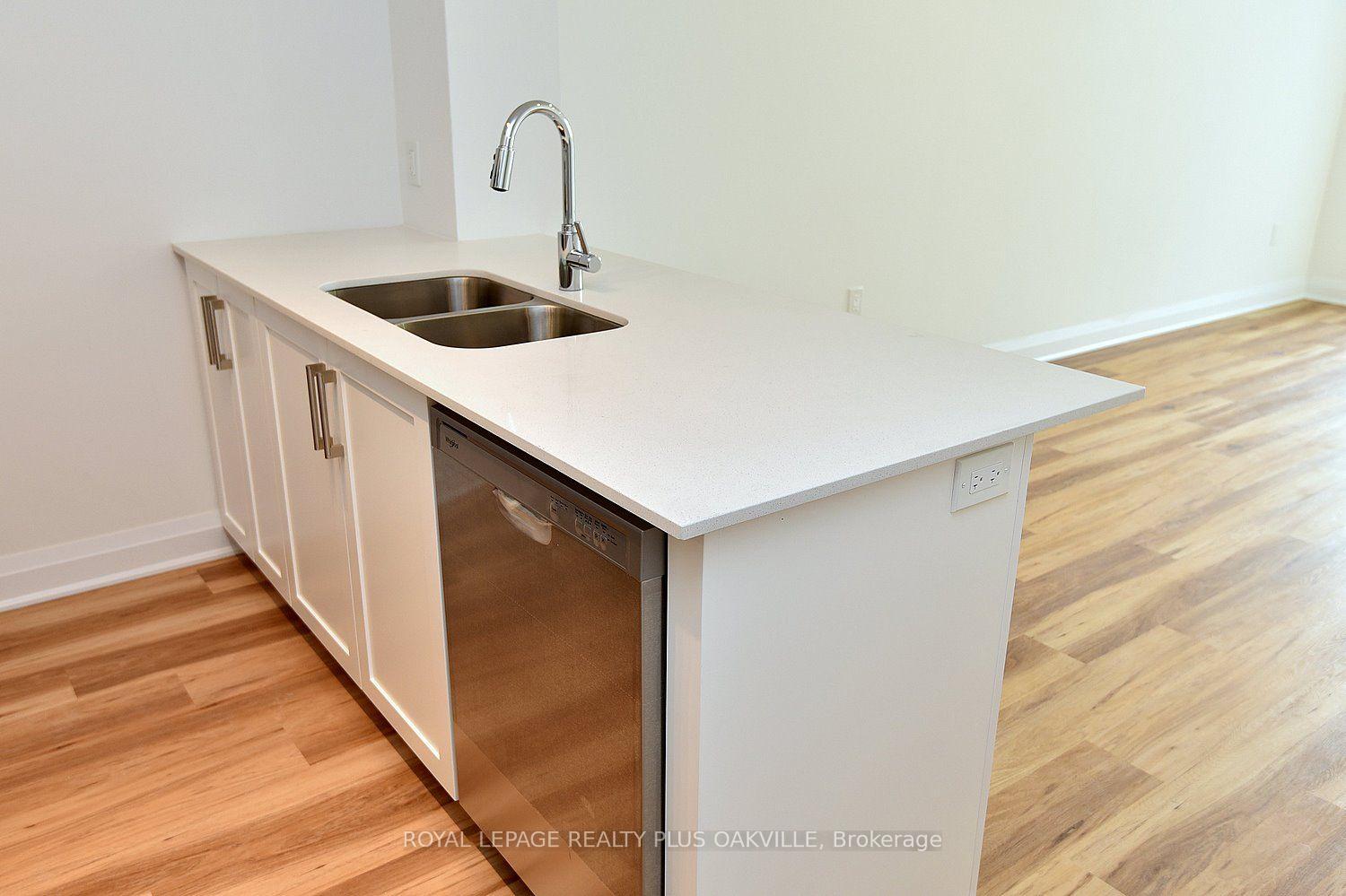 Photo 13 of Unit 422, 1936 Rymal Road E, Hamilton, Stoney Creek — HOMEH