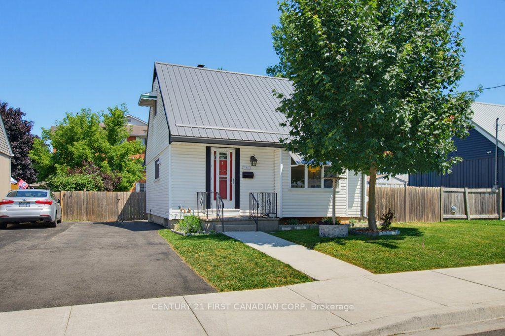 Photo 5 of 3 Parkside Drive, St. Thomas — HOMEH