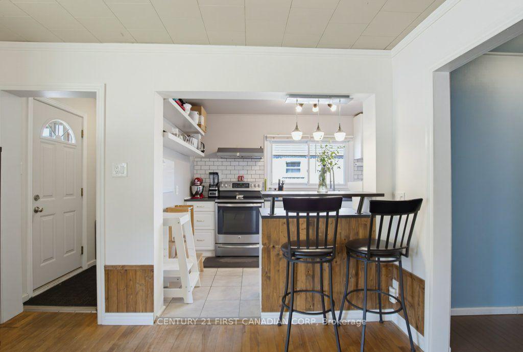 Photo 12 of 3 Parkside Drive, St. Thomas — HOMEH