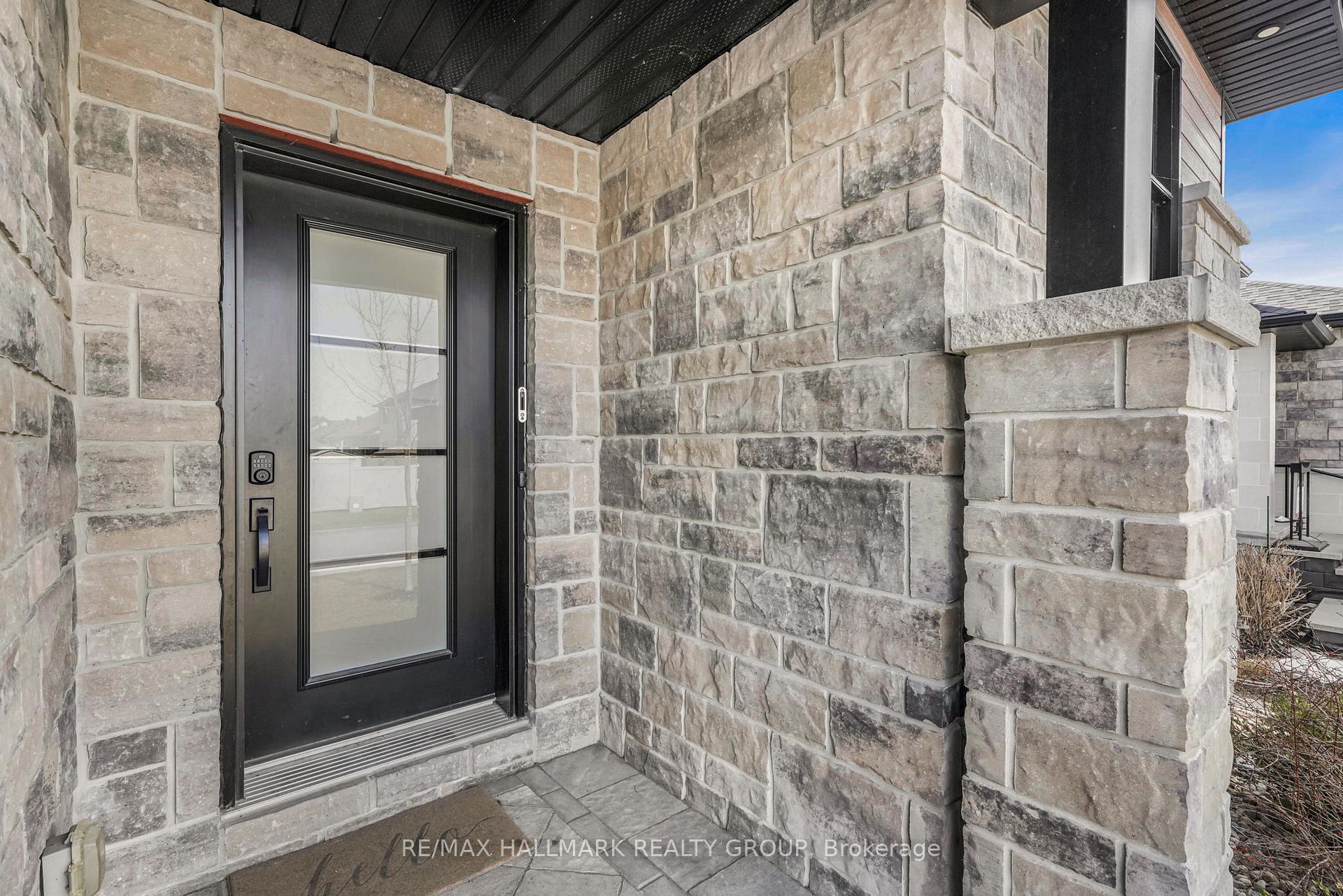 Photo 3 of 1069 Diamond Street, Clarence-Rockland, Clarence/Rockland Twp — HOMEH