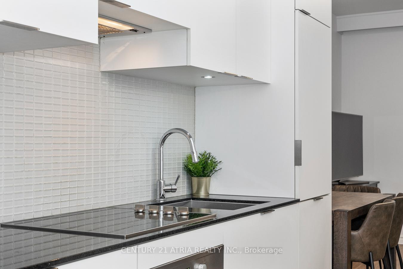 Photo 10 of Unit 207, 5 St Joseph Street, Toronto, Bay Street Corridor — HOMEH
