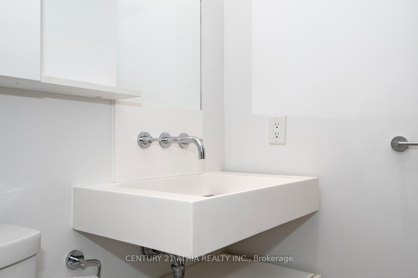 Photo 27 of Unit 207, 5 St Joseph Street, Toronto, Bay Street Corridor — HOMEH