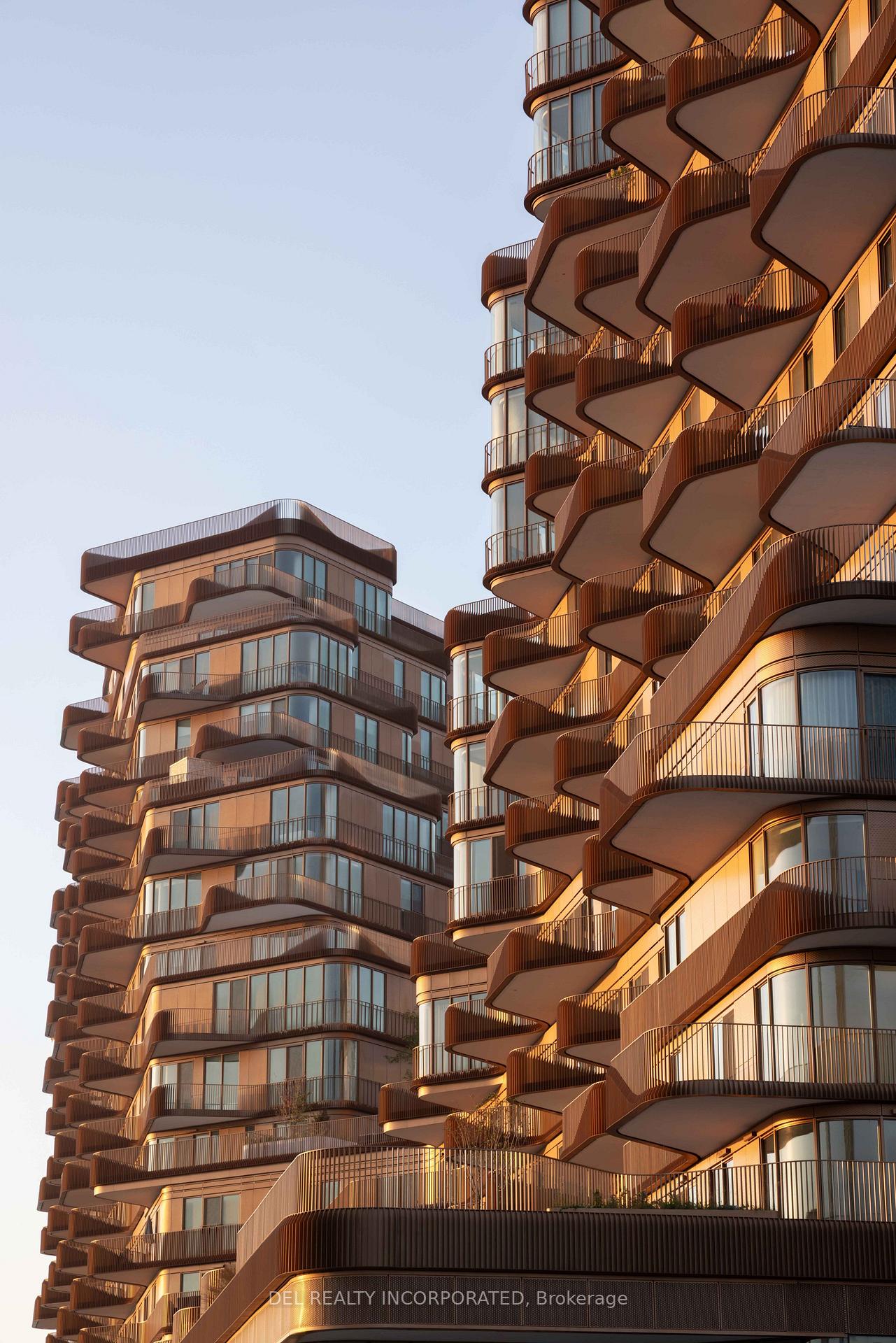 Photo 2 of Unit 701, 155 Merchants' Wharf, Toronto, Waterfront Communities — HOMEH