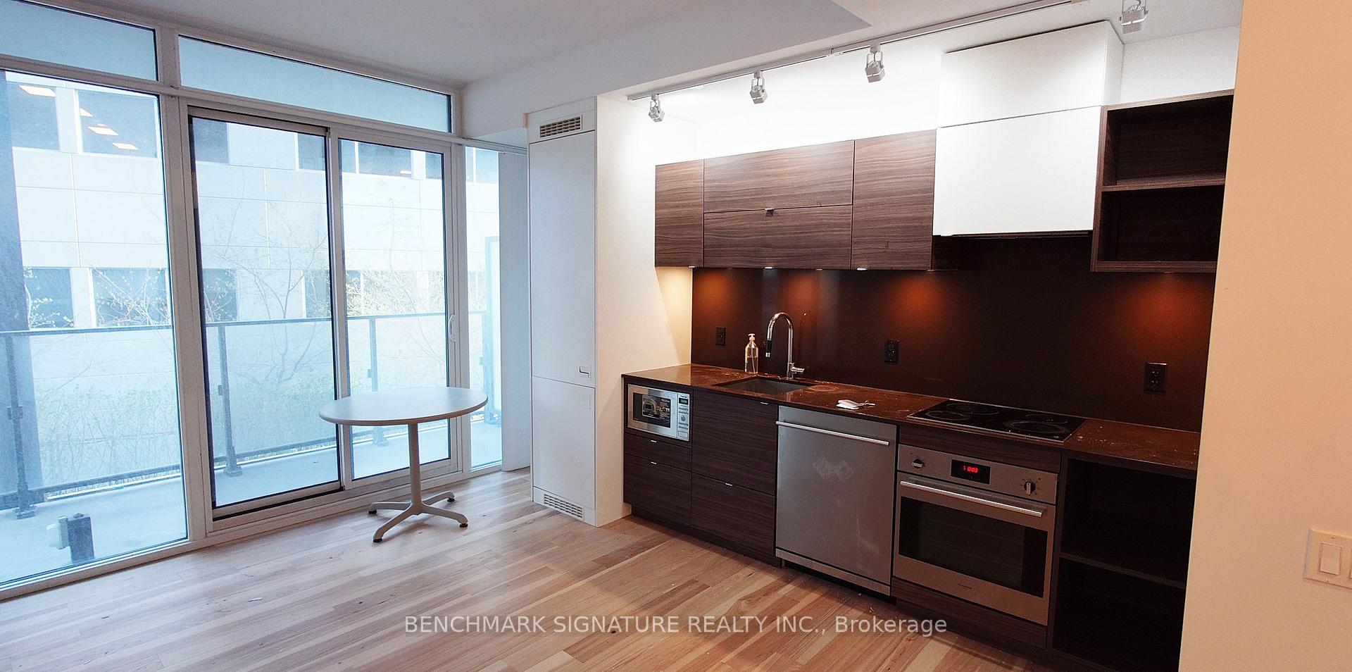 Photo of Unit 612, 125 Peter Street
