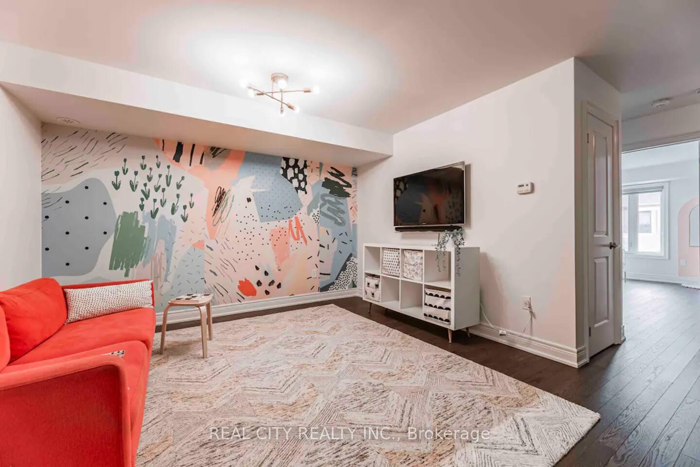 Photo 4 of 48 Hiawatha Court, Vaughan, Islington Woods — HOMEH