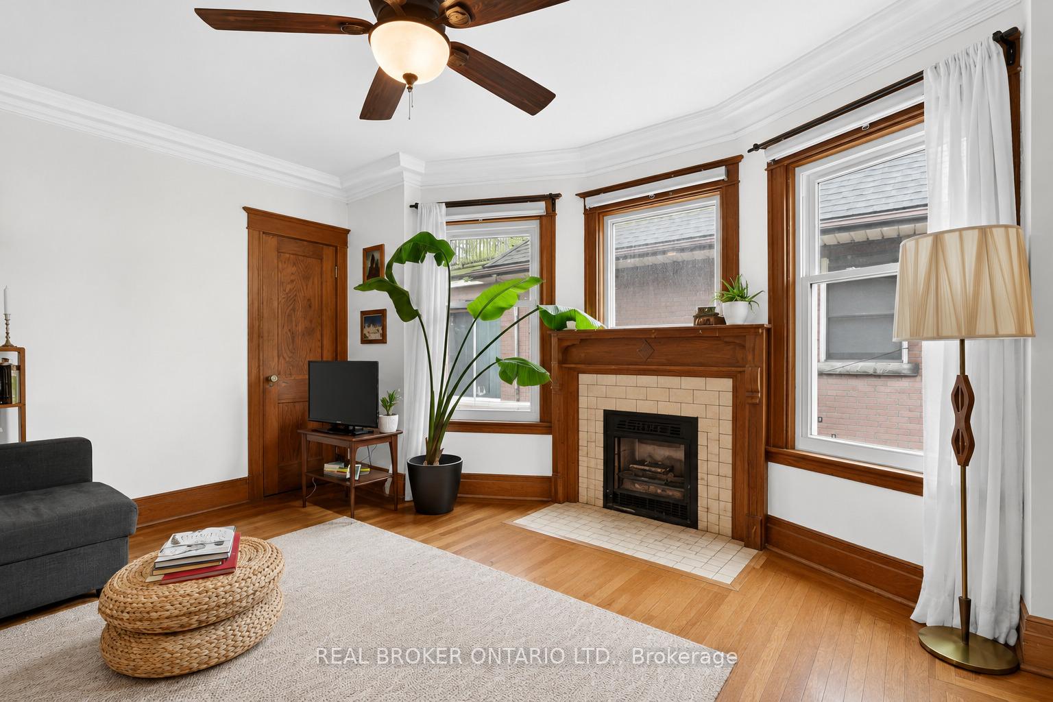 Photo 16 of 137 Sherman Avenue S, Hamilton, Blakeley — HOMEH
