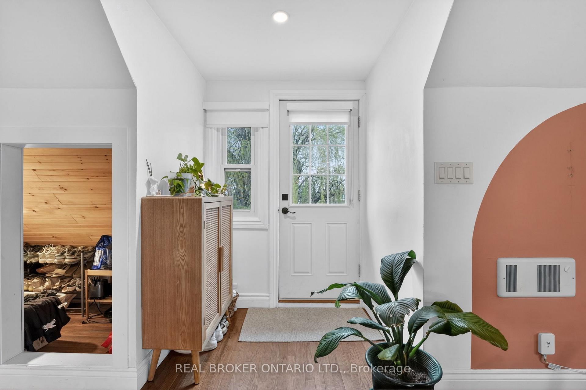 Photo 22 of 137 Sherman Avenue S, Hamilton, Blakeley — HOMEH