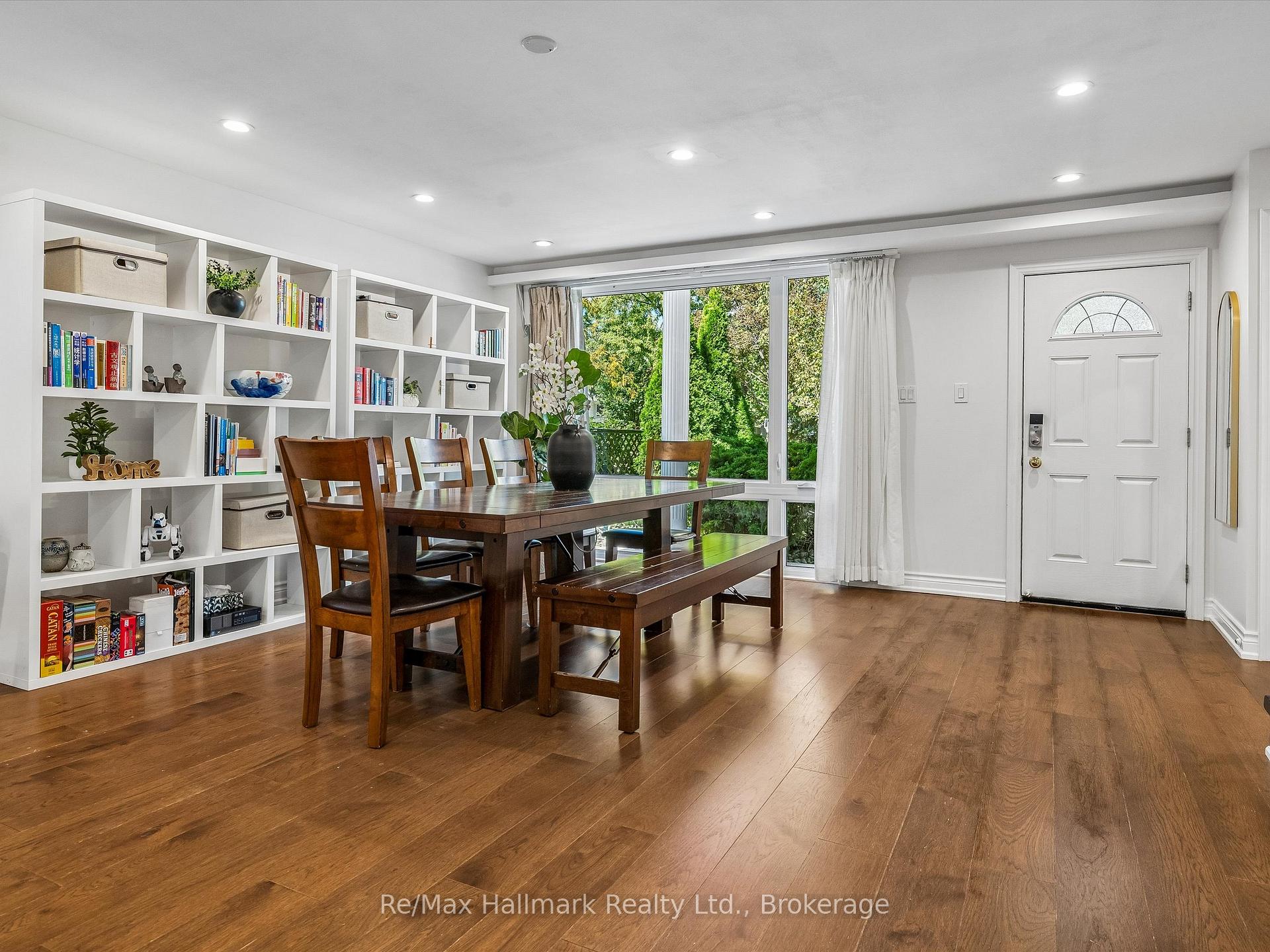 Photo 12 of 2194 Constance Drive, Oakville, Ford — HOMEH