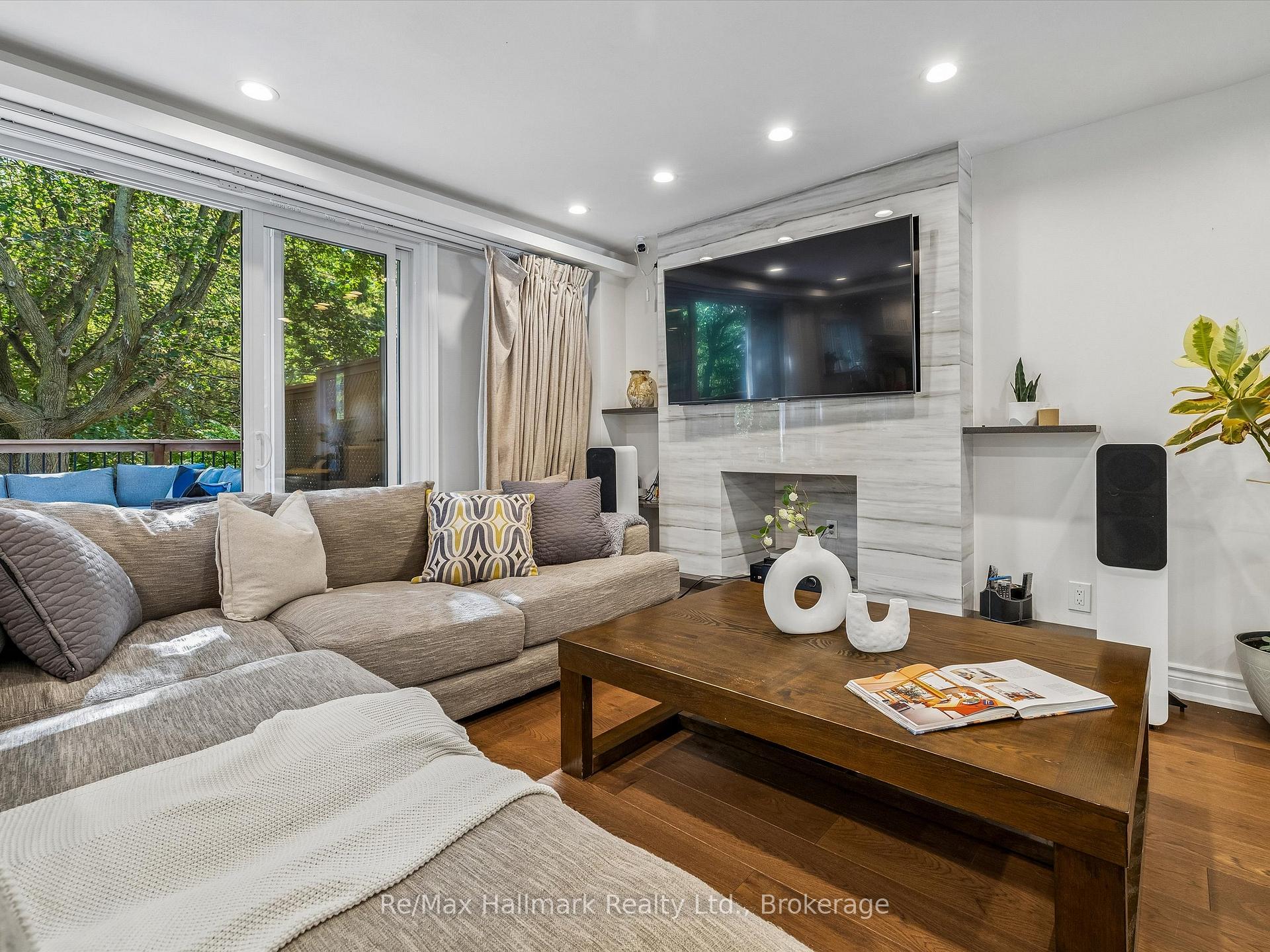Photo 13 of 2194 Constance Drive, Oakville, Ford — HOMEH