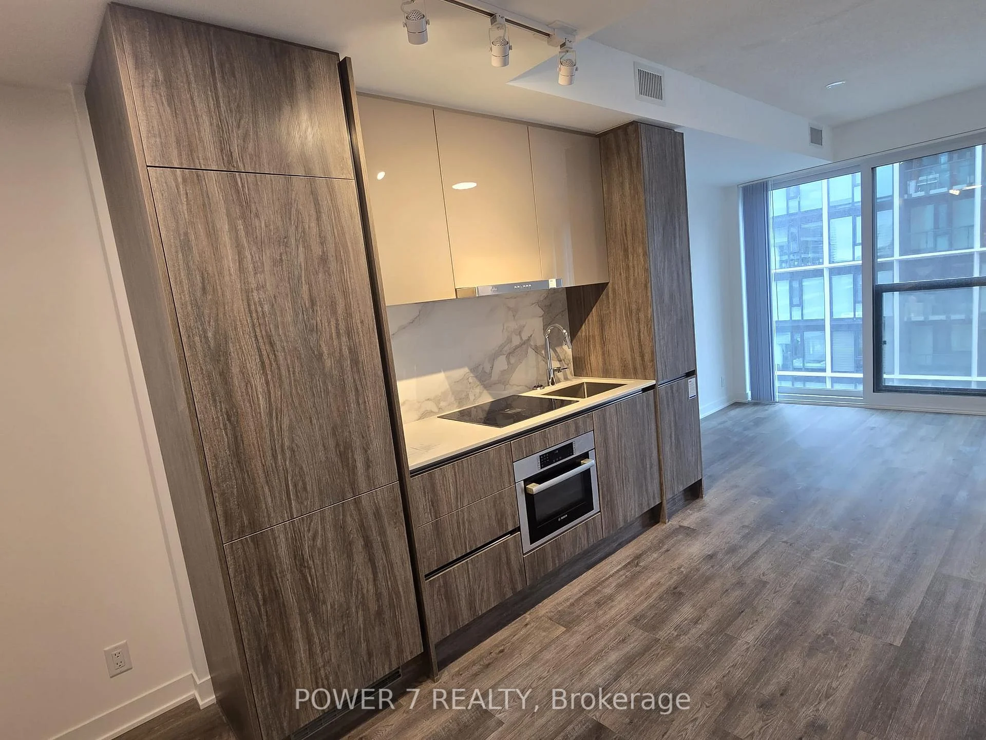 Photo 7 of Unit 1911, 180 Front Street E, Toronto, Moss Park — HOMEH