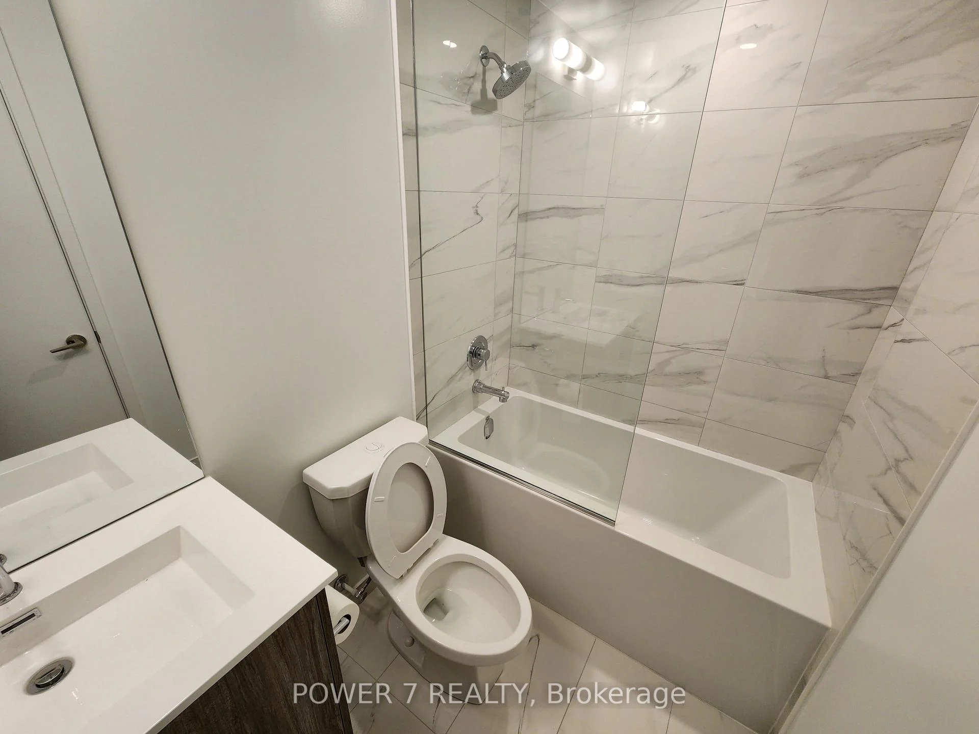 Photo 9 of Unit 1911, 180 Front Street E, Toronto, Moss Park — HOMEH