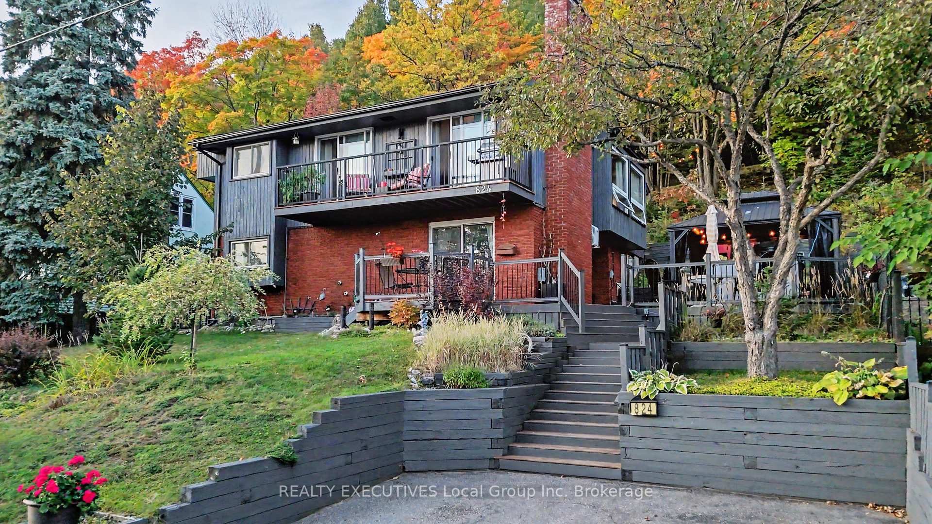 Photo of 824 Ski Club Road