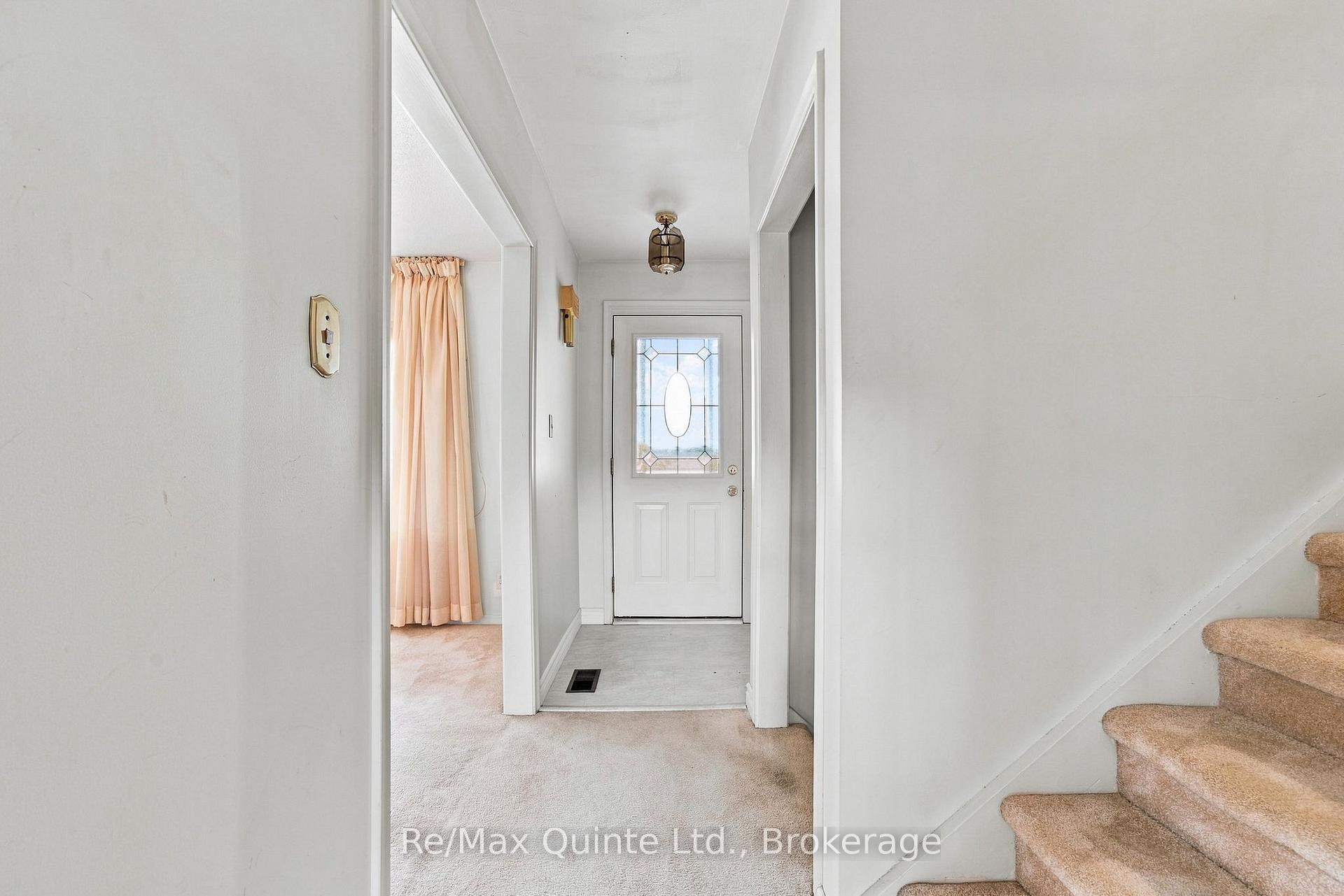 Photo 7 of 51 Keller Drive, Belleville, Belleville Ward — HOMEH
