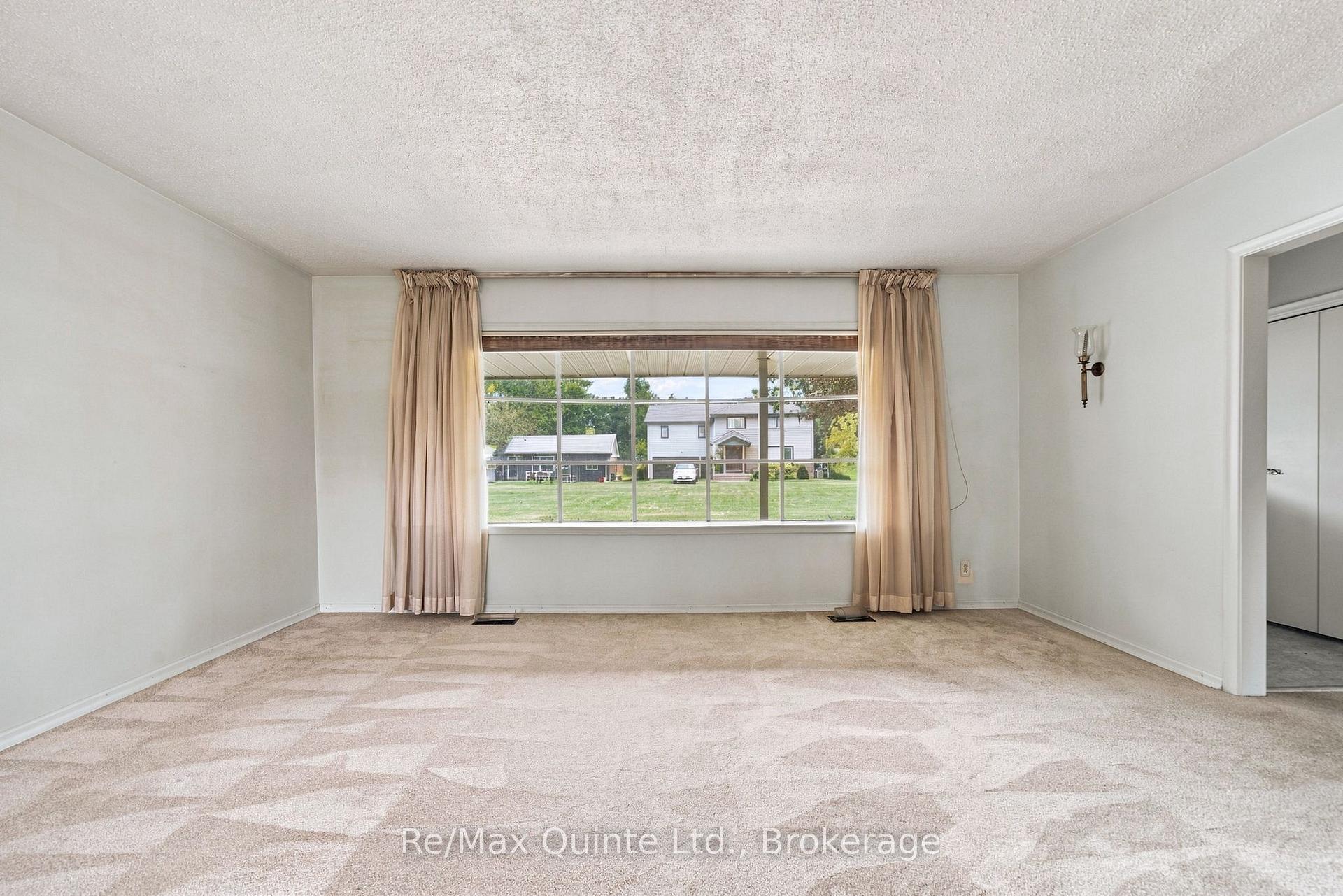 Photo 10 of 51 Keller Drive, Belleville, Belleville Ward — HOMEH