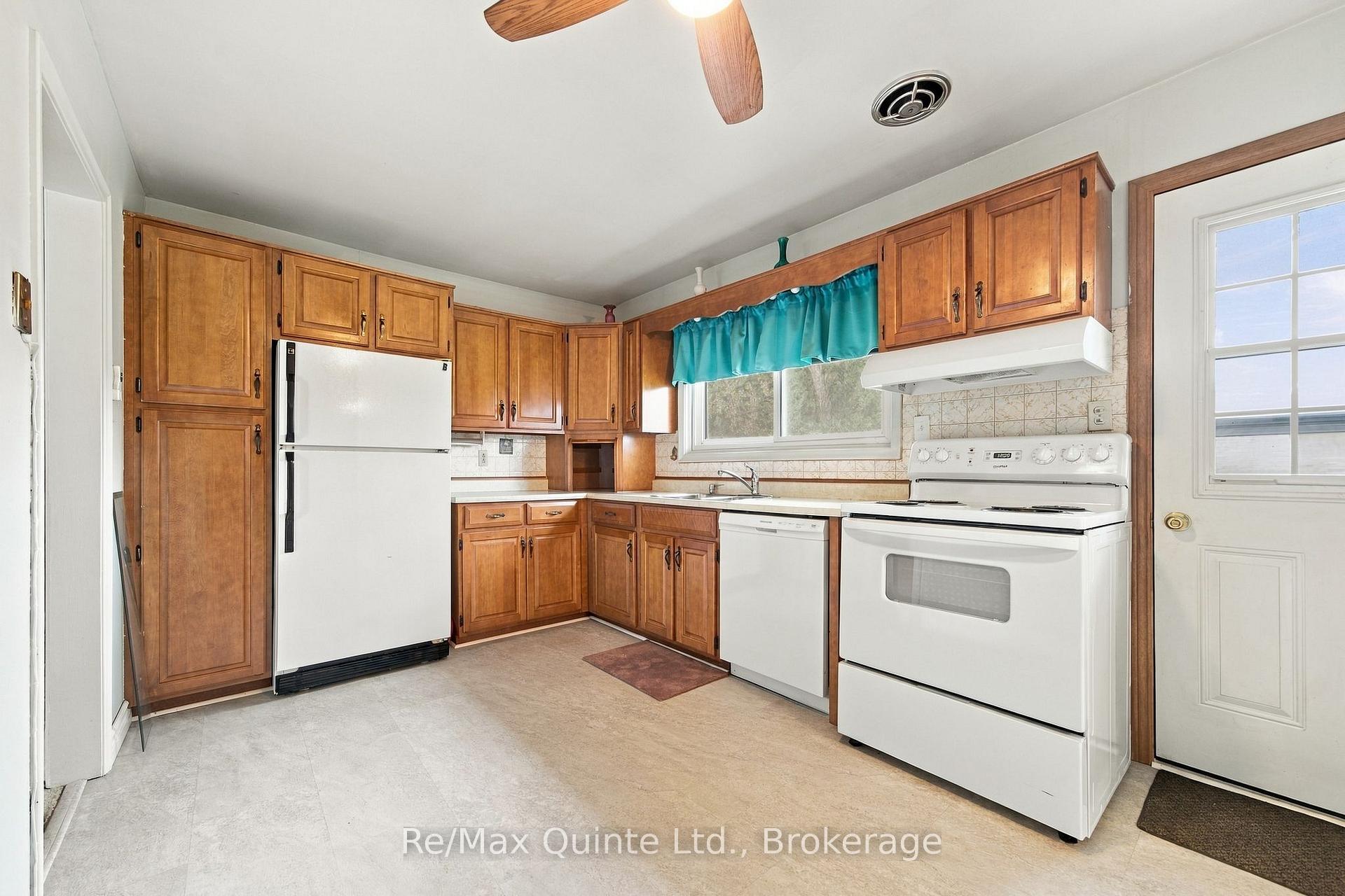 Photo 15 of 51 Keller Drive, Belleville, Belleville Ward — HOMEH