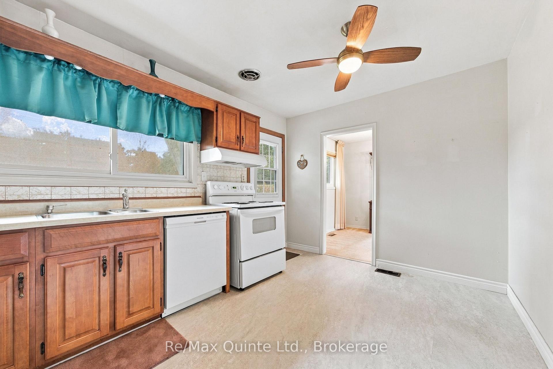Photo 17 of 51 Keller Drive, Belleville, Belleville Ward — HOMEH