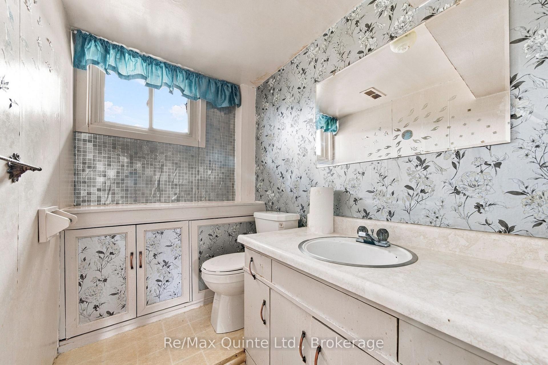 Photo 41 of 51 Keller Drive, Belleville, Belleville Ward — HOMEH