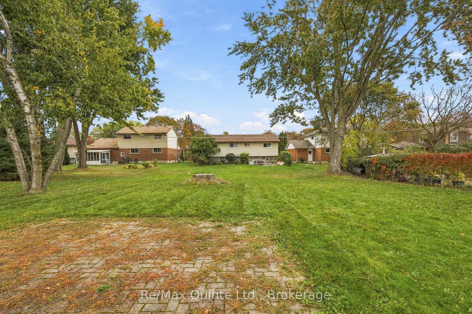 Photo 52 of 51 Keller Drive, Belleville, Belleville Ward — HOMEH