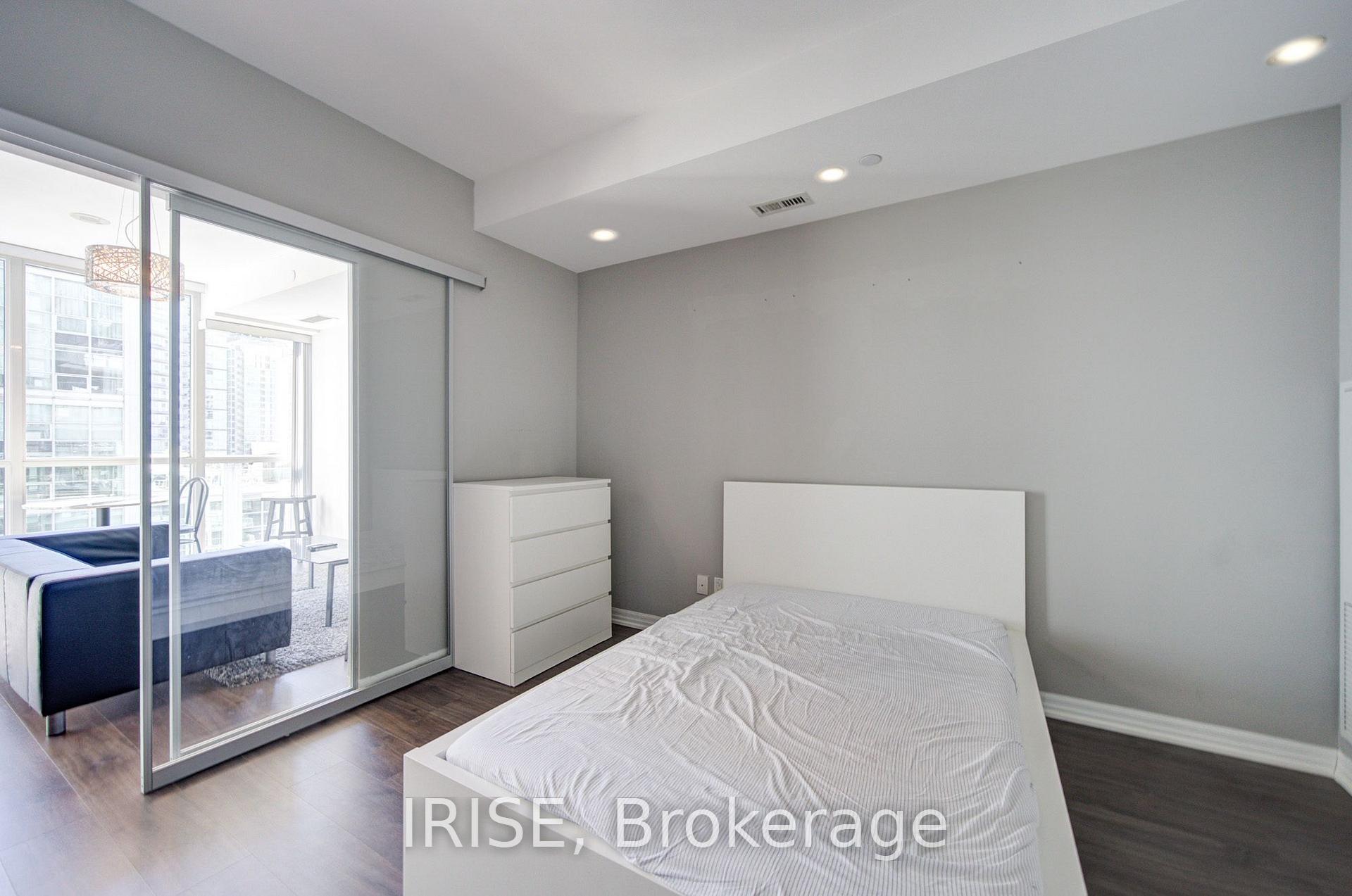 Photo 16 of Unit 1207, 88 Blue Jays Way, Toronto, Waterfront Communities — HOMEH